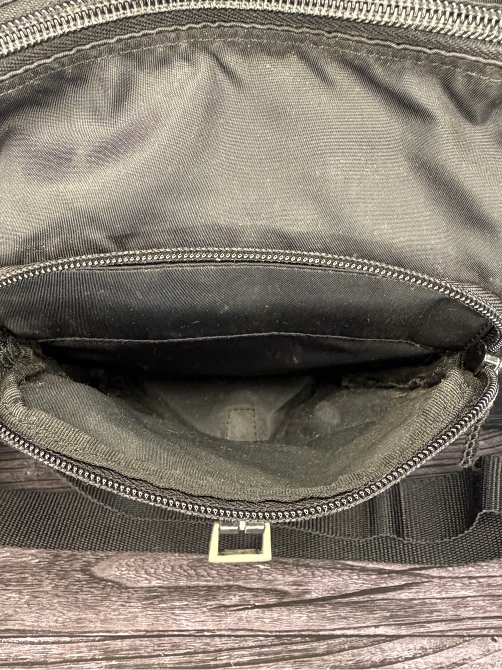 Prada Black Tessuto Nylon Crossbody Bag | Messenger Shoulder Bag | Vintage Y2K - Picture 8 of 11